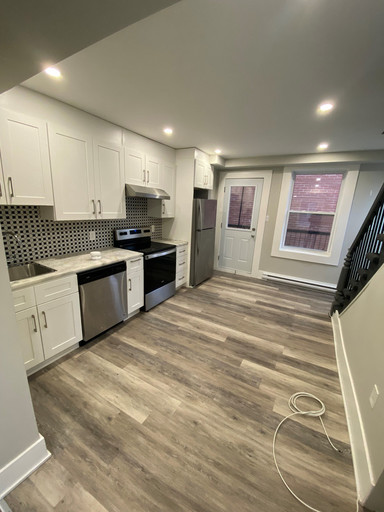 2421 De Maisonneuve East | 2421 De Maisonneuve East, Montreal | 3102435