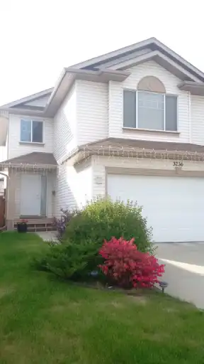 Beautiful 3 Bedroom house for rent in South Edmonton | 3236 25 St NW, Edmonton | 3102570