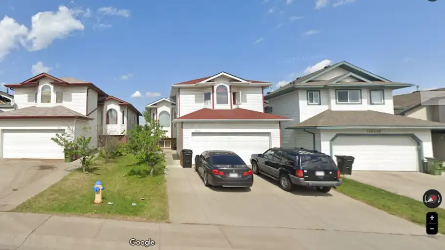 A beautiful 4 bedroom house in a very quiet neighborhood with lots of amenities | 16206 49 Street Northwest, Edmonton | 3102614