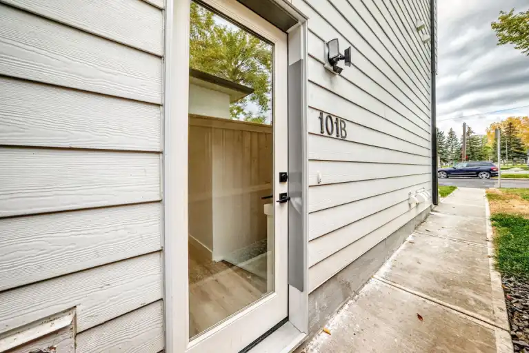 Brand-New 1BR Basement Suite in Shaganappi – Private Entrance & Bright | 1728 29 Street Southwest, Calgary | 3107232