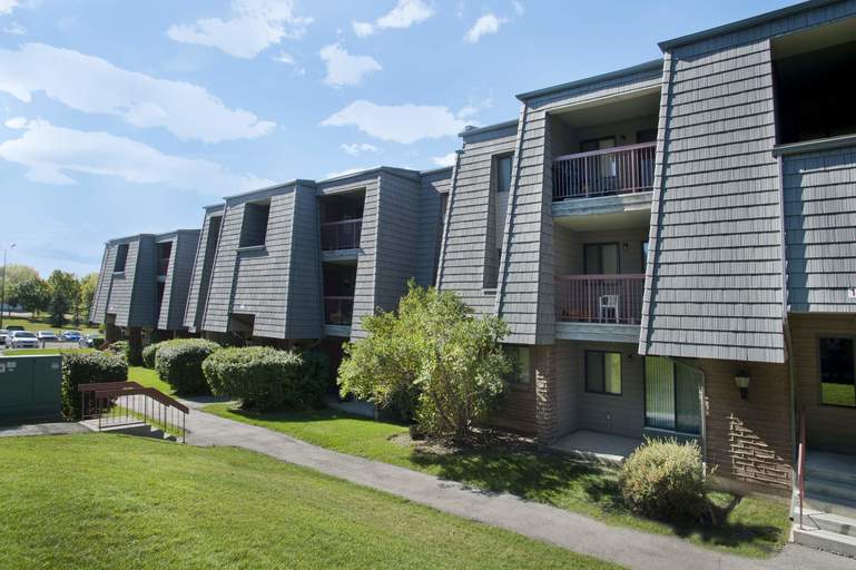 Silver Heights | 101 Silverthorn Rd NW, Calgary | 3131538