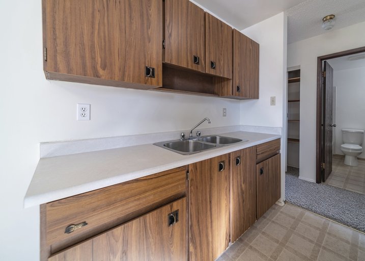 Aspen Apartments | 1101 14 Street, Wainwright | 3102834