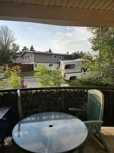 Welcoming 2-bed Condo close to Park | Calgary | 3147625