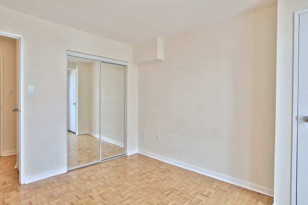 25 Wellesley Street East | 25 Wellesley Street East, Toronto | 3106369