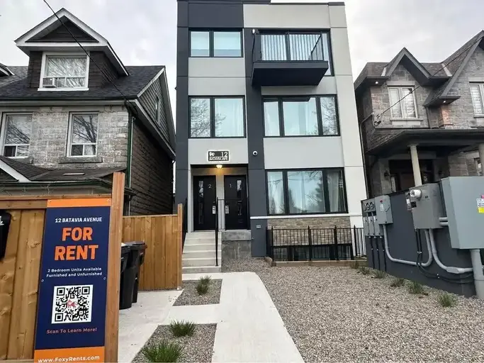 12 - 21 Batavia | 21 Batavia Avenue, East York | 3106372