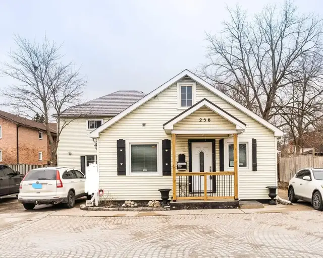 Dunlop Street West 256 | 256 Dunlop St West, Barrie | 3132130