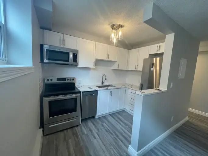 385 Melvin Unit 101 | 385 Melvin Avenue, Hamilton | 3106469