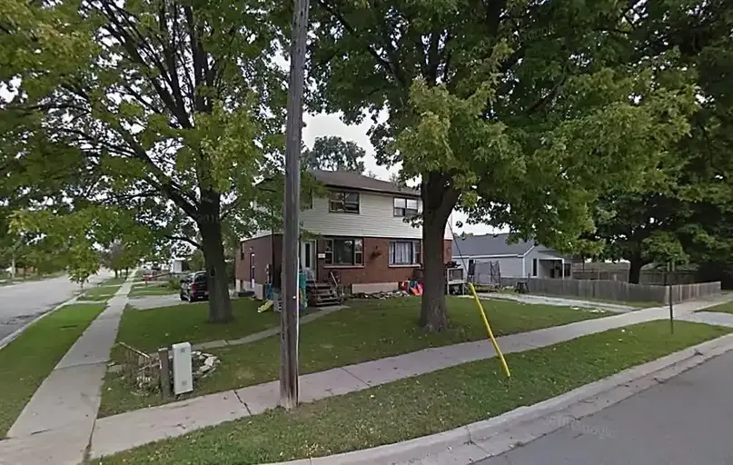 702 Confederation St - 1 bedroom | 702 Confederation Street, Sarnia | 3106563