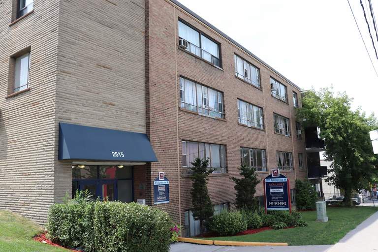 2507 & 2515 Eglinton Avenue West, Toronto | 2515 Eglinton Avenue West, Toronto | 3106949