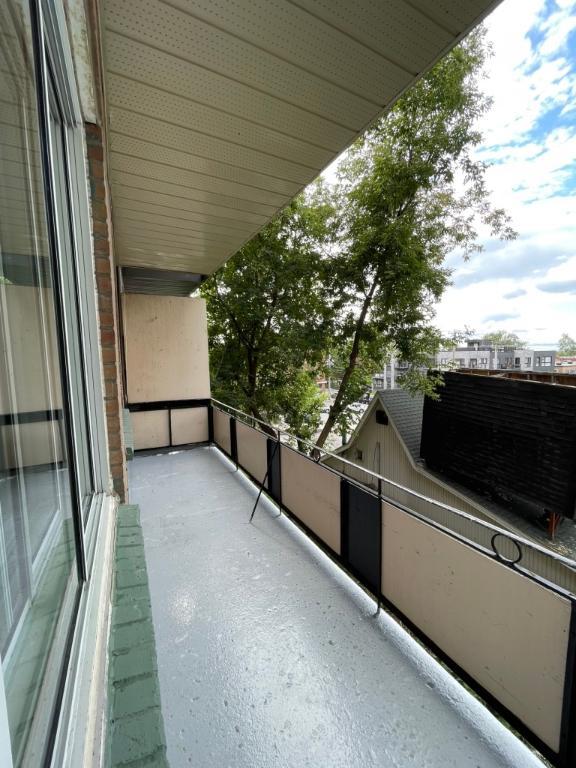 À louer 1300$ – 3 ½ au 2865 Place Darlington, Côte-des-Neiges | 3107019