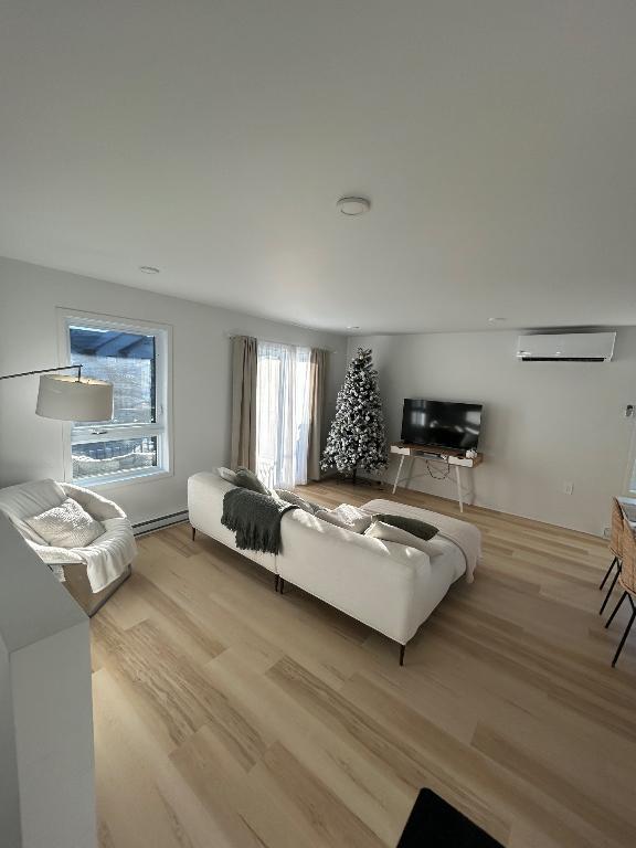 Grand logement 4 1/2 à Saint-Paul | 3133849