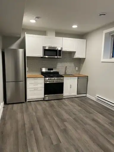 New 1 Bed/1 Bath Legal Basement Suite in Tuxedo -Free Utilities + WiFi! | 136 21 Avenue Northeast, Calgary | 3107259