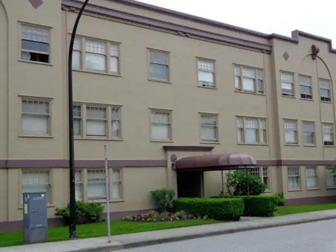 GEORGIAN APTS | 2625 HEMLOCK STREET, Vancouver | 3107649