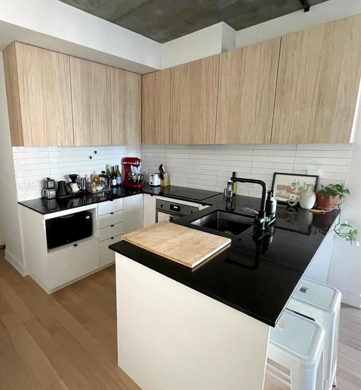 Cession de bail - Appartement 1 chambre + balcon et casier a Griffintown | 3108848