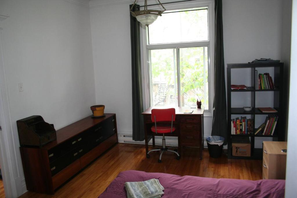Appartement 2 chambres - baigné de lumière au cœur du Mile-End | 3108850