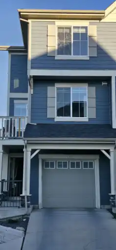 Townhouse - 3 BD + 2.5 Bath - Fully Furnished - Immediately Available | 52 Kinlea Common North West, Calgary | 3120107