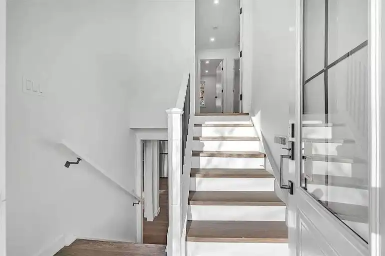 2 Bedroom Basement in Dover | 3213 Dover Road Southeast, Calgary | 3108986