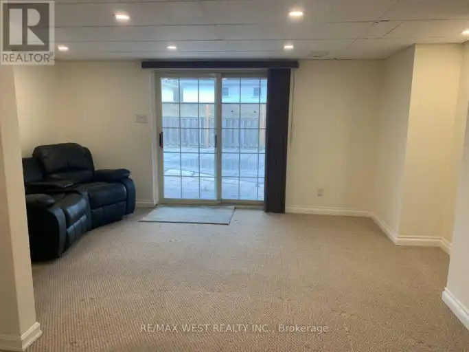 BSMT - 917 FERNDALE CRESCENT | BSMT - 917 FERNDALE CRESCENT, Newmarket | 3109947