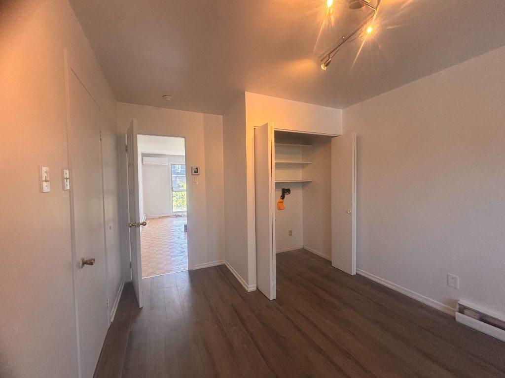 Grand 4 1/2 Longueuil rue Front | 3141274