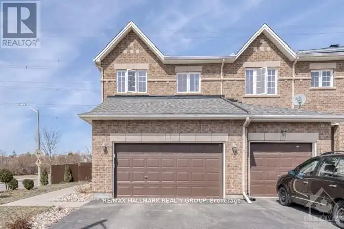 401 FOXHALL WAY | 401 FOXHALL WAY, Ottawa | 3141077