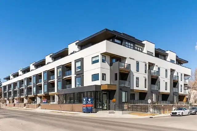 Rare & Only Executive Corner Penthouse in Marda Loop | 413 - 3375 15 Street Southwest, Calgary | 3140935