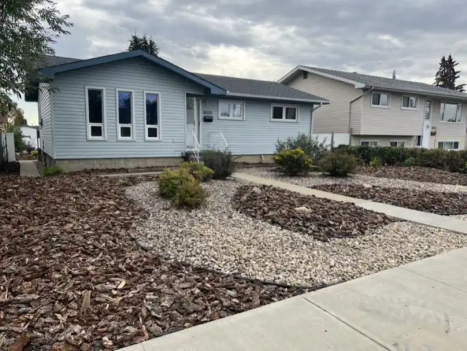 Cozy Modern Vibe in Kilkenny | Edmonton | 3140944