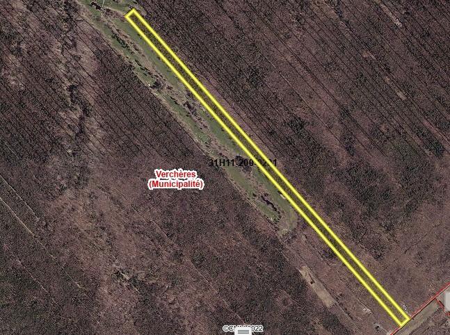 Terrain A Vendre: Terrain boisé composé d'arbres érables pour cabane à sucre / érablière 88724 metres carré / environ 8.8724 hectares ou+/- 21.9 acres | 3141322