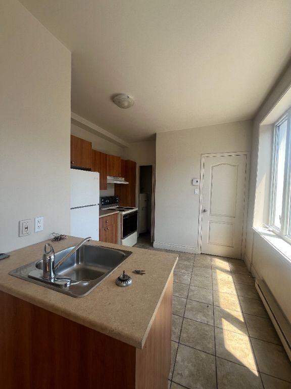 Beau 3 ½ lumineux et bien situé | 3115322