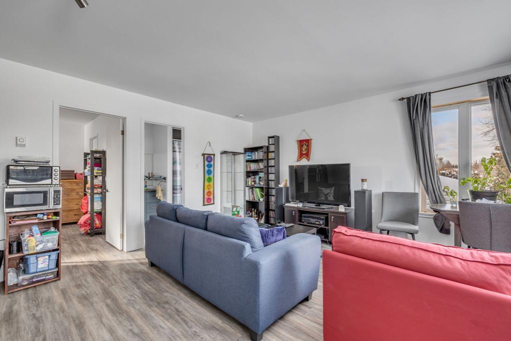 Grand 2 1/2 Lac St Charles semi meublé | 3180140