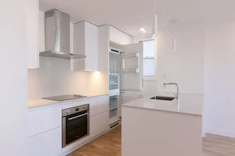 5530 Cote Saint-Luc Road | 5530 Cote Saint-Luc Road, Montreal | 3115365