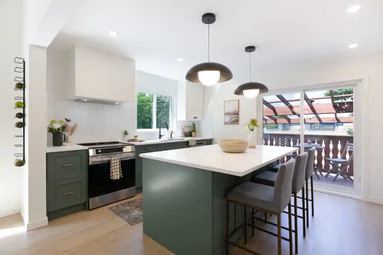 Furnished Executive Rental: Newly renovated cozy home | Calgary | 3166664