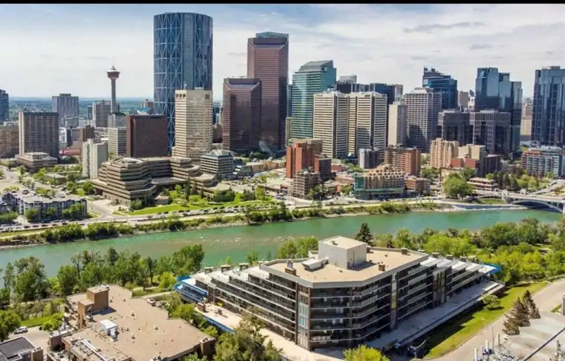 2 primary suites spectacular city and river views | 805 - 300 Meredith Rd NE, Calgary | 3115665