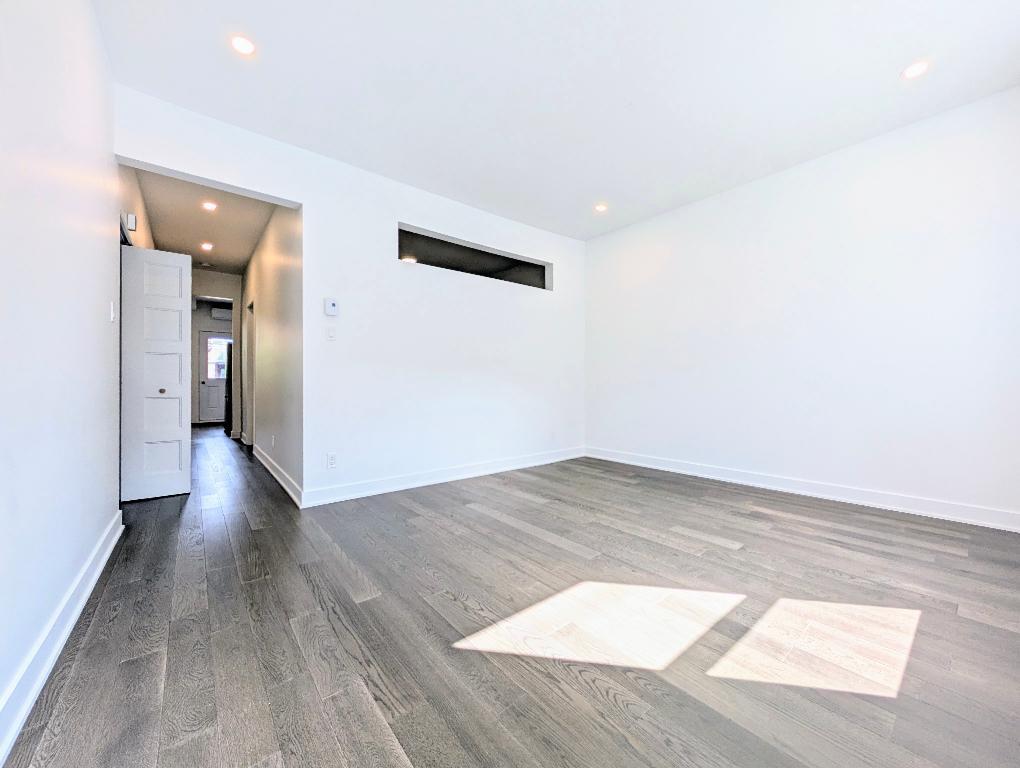**Because You Deserve Renovated 4 1/2 w Parking, Metro Lasalle,Verdun** | 3115991
