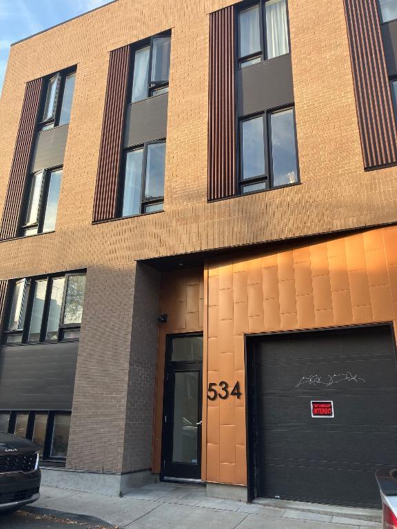 Magnifique et lumineux 4 1/2 quartier St-Sauveur | 3166987