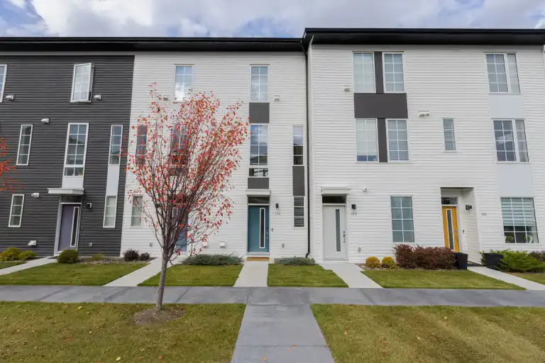 Bright 2-bedroom Townhome in Walden | 155 Walgrove Common Southeast, Calgary | 3116236