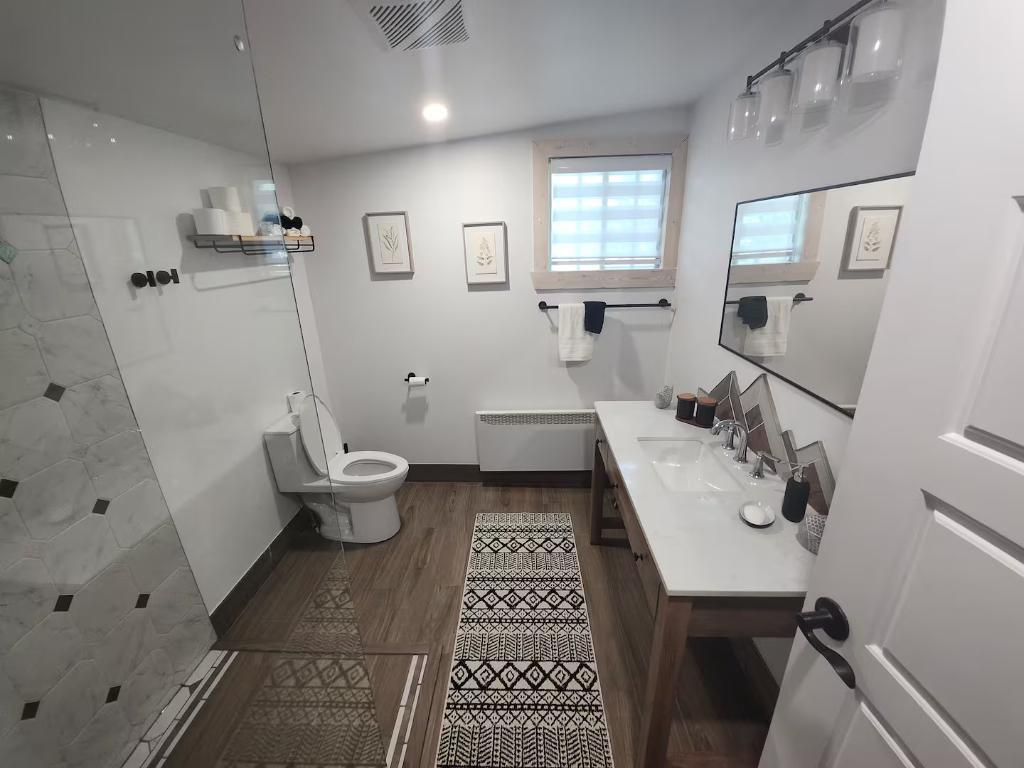 Joli Chalet au bord de l'eau tout équipé à 1 heure de montréal | 3146427