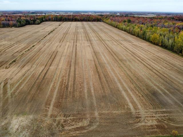 St-Célestin (Centre-du-Québec) : Terre à bois et de culture de 65,20 acres | 3117913