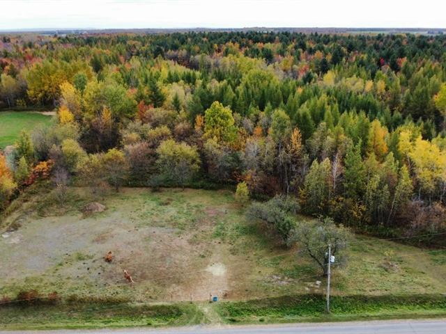 St-Célestin (Centre-du-Québec) : Terre à bois et de culture de 65,20 acres | 3117913
