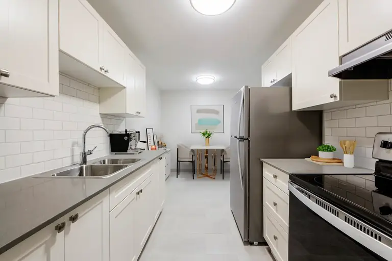 Bryden Apartments | 380/400 Waterloo Avenue, Guelph | 3117622