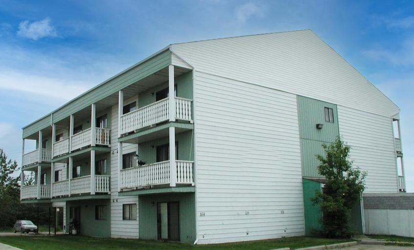 Seral Manor | 9707 104 Street, Fort St. John | 3117752