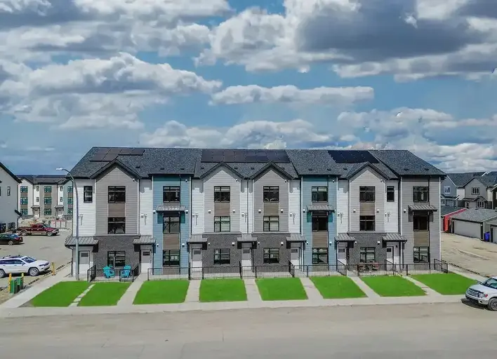 Amazing Incentives! 1 Month Free Rent – All Units at 20 Masters Drive SW - SF168 | 20 Masters Drive SE, Calgary | 3117776