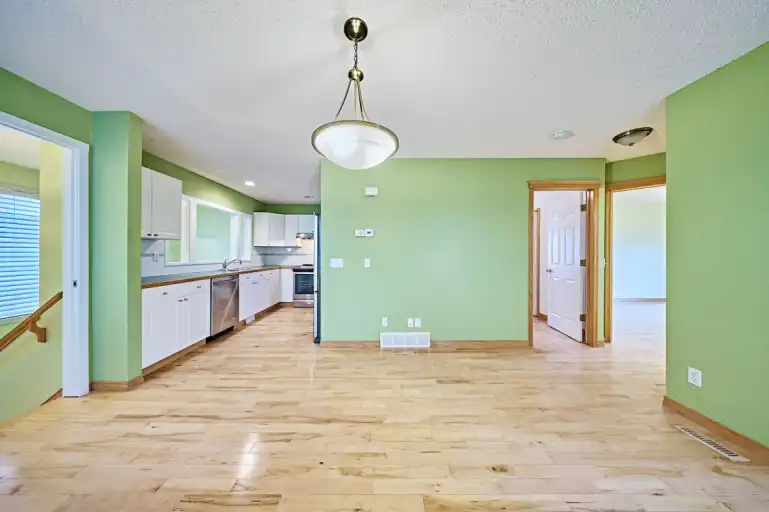 Nice 2 Bedroom Main Floor with triple garage for Rent | Calgary | 3118146