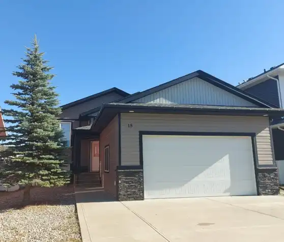 Beautiful 3 Bedroom Main Floor in Blackfalds! | 15 Morris Court, Blackfalds | 3118388
