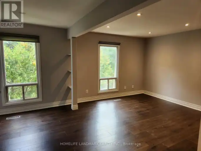 7 POPLAR CRESCENT | 7 POPLAR CRESCENT, Aurora | 3118550