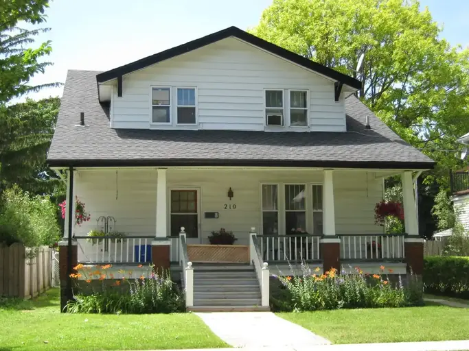219 Stuart St - 1 bedroom | 219 Stuart Street, Sarnia | 3118564