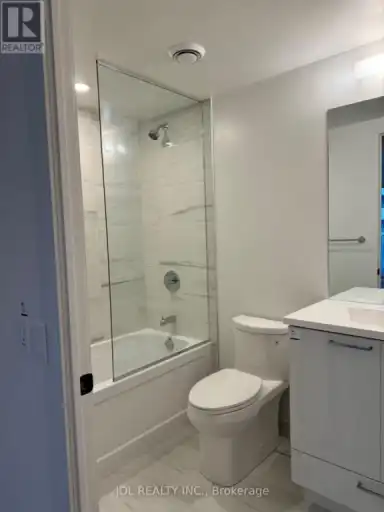 1215 - 195 COMMERCE STREET | 1215 - 195 COMMERCE STREET, Vaughan | 3118991