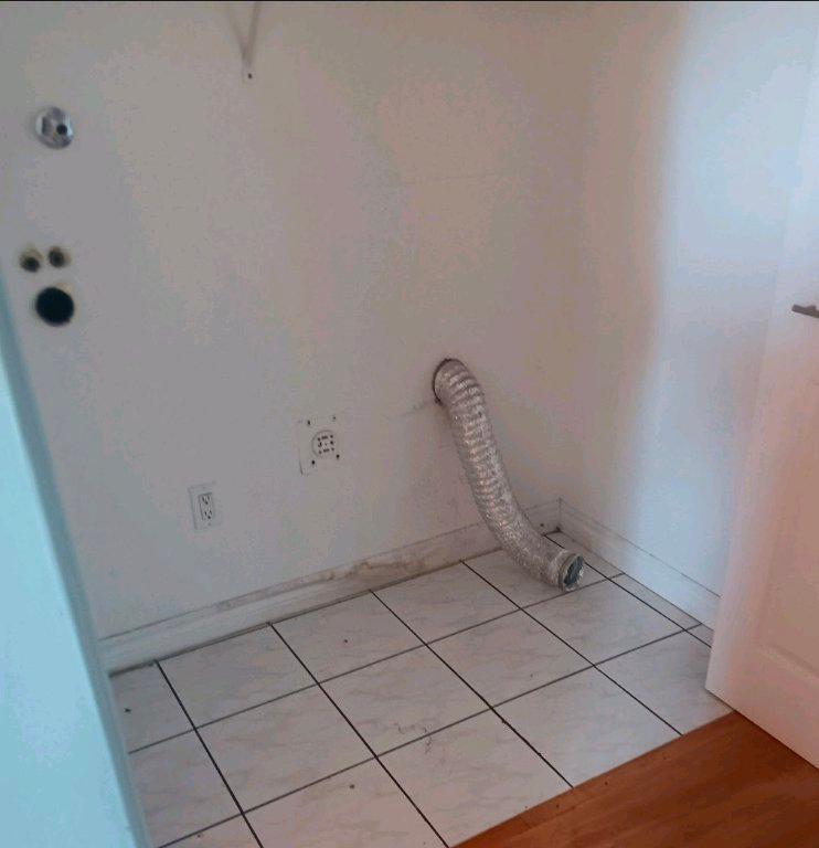 4 1/2 en cours de renovation disponible 1er Novembre 2025 | 3119423