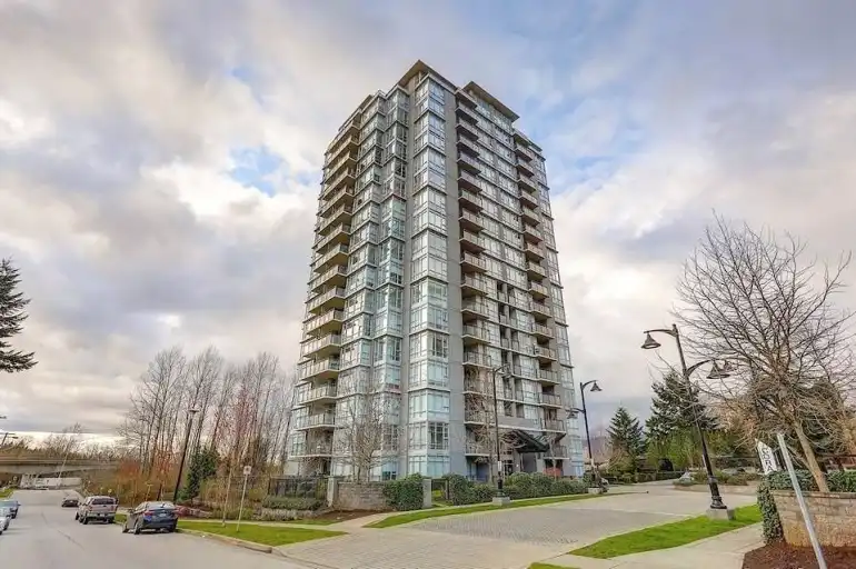 2 Bed + 1 Bath Apartment in Coquitlam/Burquitlam for Rent | 555 Delestre Avenue, Coquitlam | 3121774