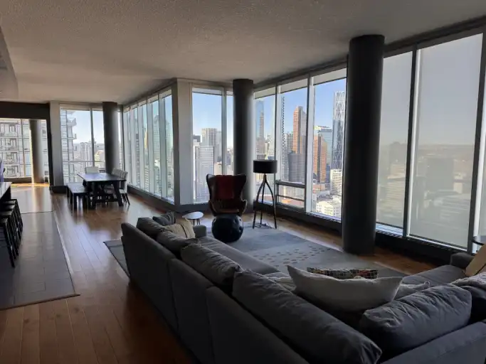 Fully Furnished Sub-Penthouse with 800 sqft Patio and Amazing City Skyline Views | 433 11 Ave SE, Calgary | 3149452