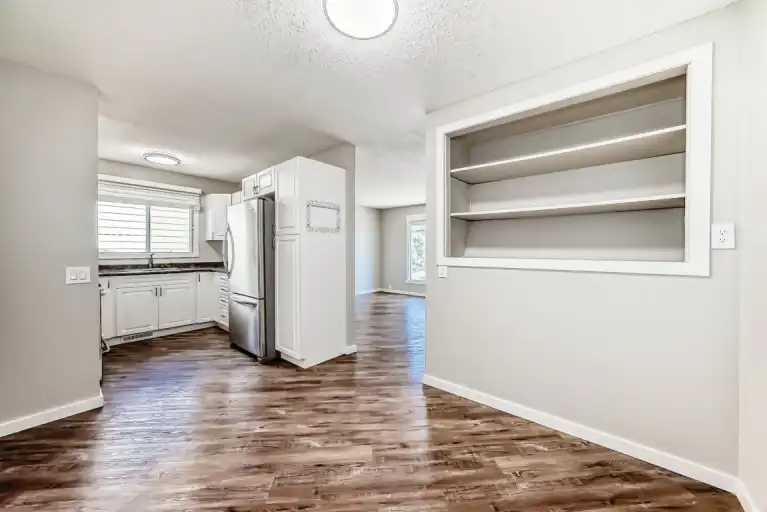 MOVE IN BONUS! Get a $300 Visa Gift Card! Modern 2 Bed + Bath Upper Suite | 7807 21A Street Southeast, Calgary | 3149115